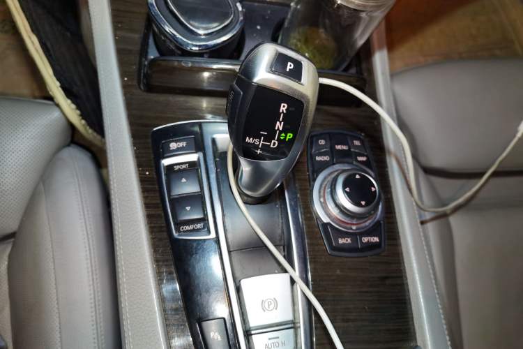 Used BMW 7 Series 2011 730Li Elegant Model Gear Lever