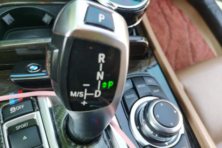 Used BMW 7 Series 2011 730Li Elegant Model Gear Lever