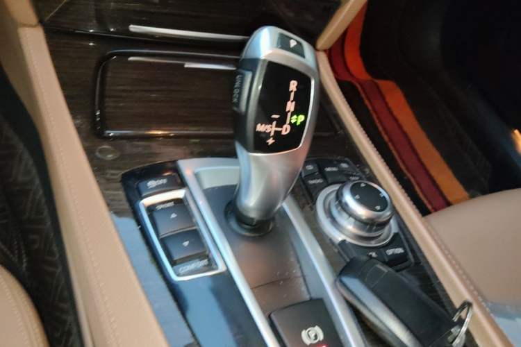 Used BMW 7 Series 2011 730Li Elegant Model Gear Lever