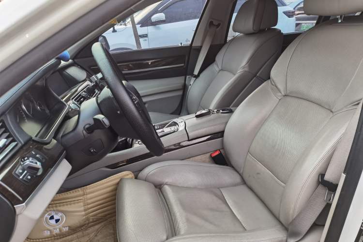 Used BMW 7 Series 2011 730Li Elegant Model Left Front Seat