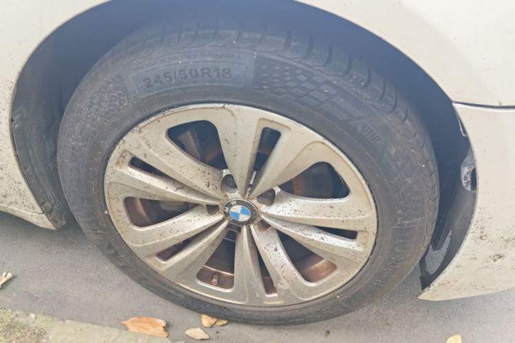 Used BMW 7 Series 2011 730Li Elegant Model Right Front Wheel Hub