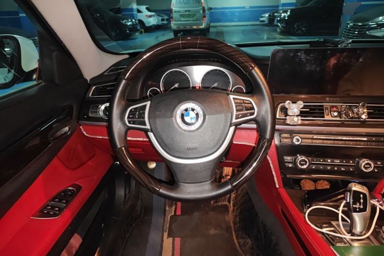 Used BMW 7 Series 2011 730Li Elegant Model Steering Wheel