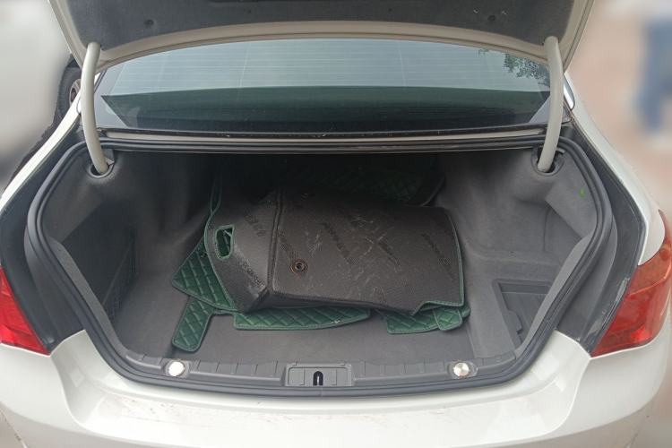 Used BMW 7 Series 2011 730Li Elegant Model Trunk