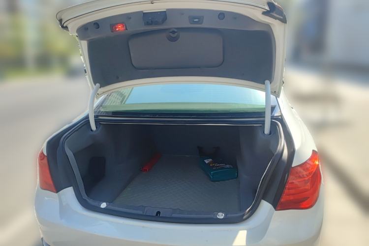 Used BMW 7 Series 2011 730Li Elegant Model Trunk