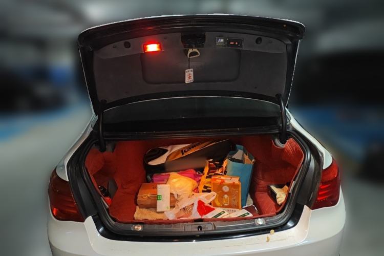 Used BMW 7 Series 2011 730Li Elegant Model Trunk