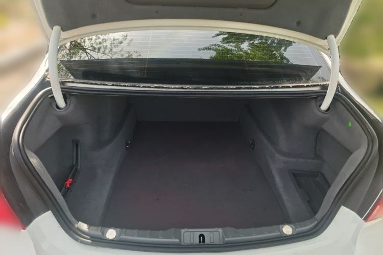 Used BMW 7 Series  Trunk