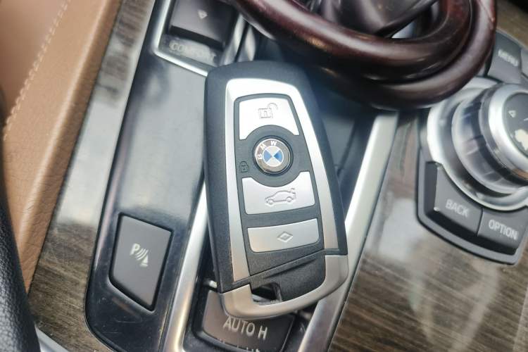Used BMW 7 Series 2011 730Li Elegant Model Vehicle Key