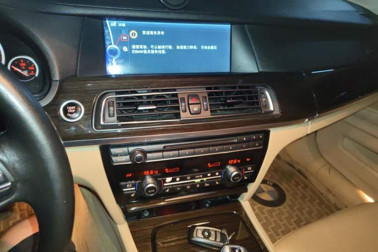 Used BMW 7 Series 2011 730Li Elegant Model Audio And AC Panel