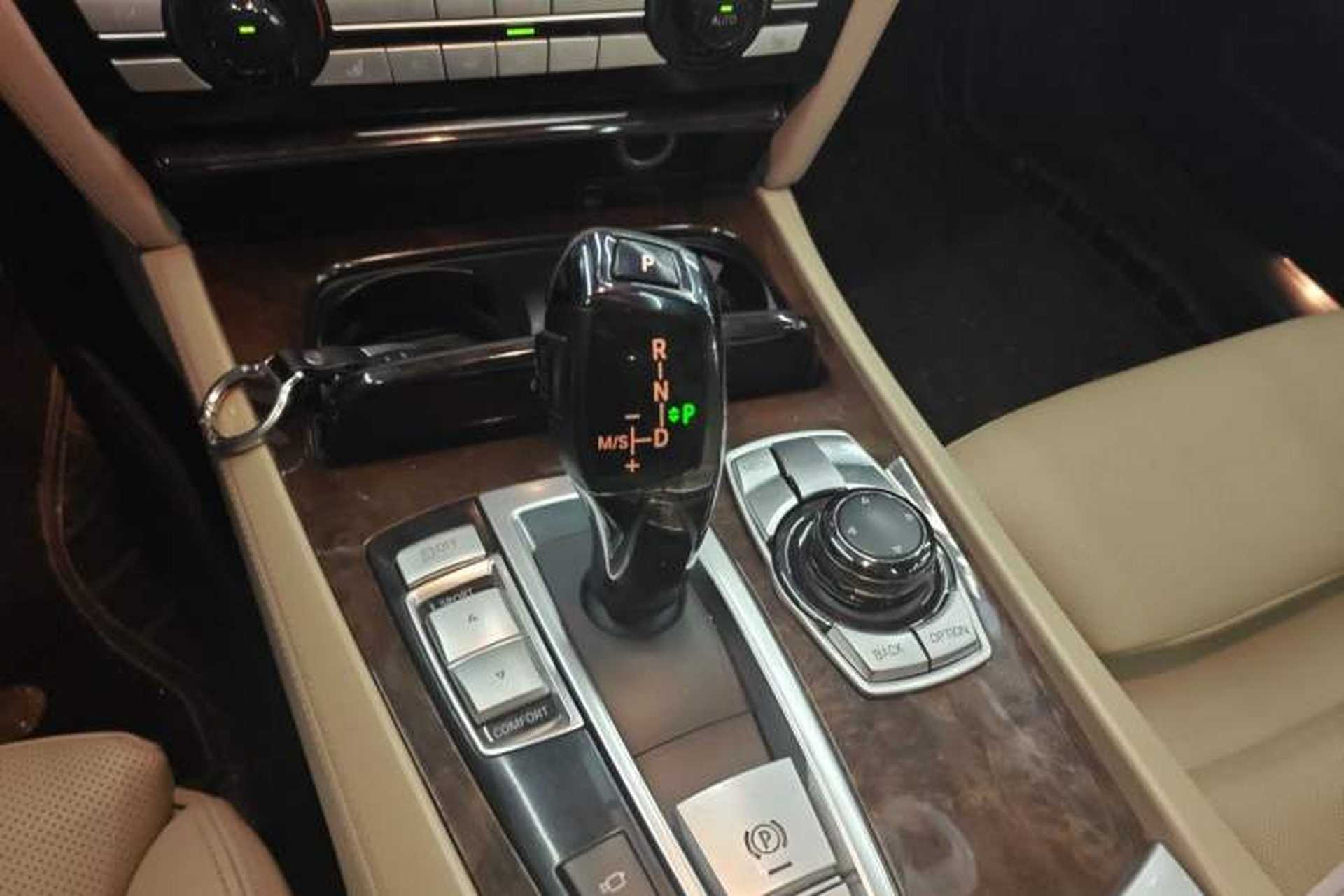 Used BMW 7 Series 2012 760Li 25th Anniversary Limited Edition Gear Lever