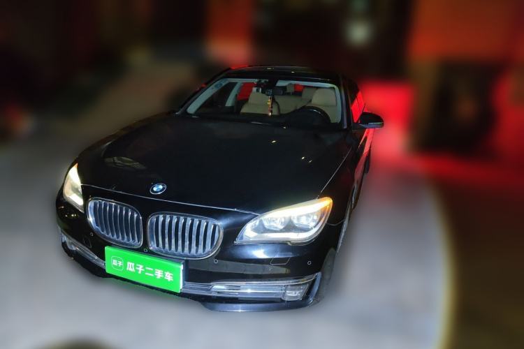 Used BMW 7 Series 2013 740Li Luxury Model Guazi used car, China used car export, Used car for sale, Used BMW cars, Cheapest cars for sale