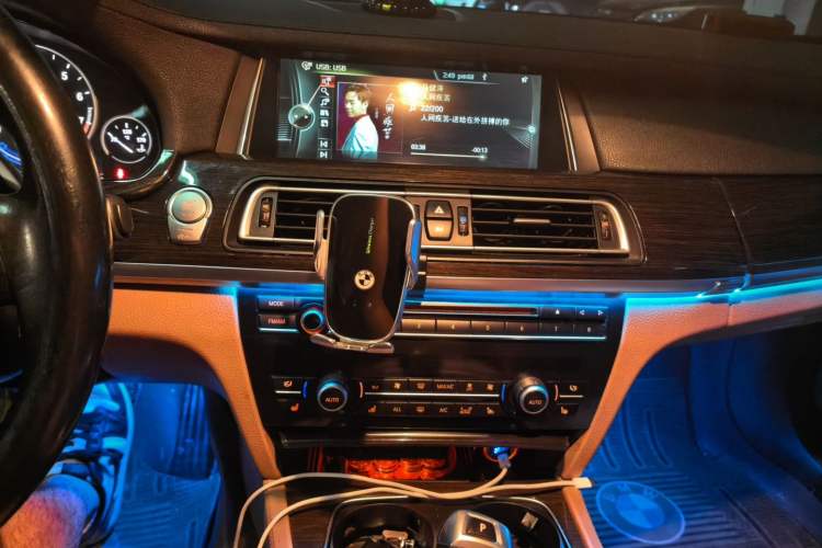Used BMW 7 Series 2013 740Li Luxury Model Audio And AC Panel