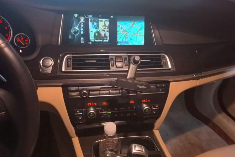 Used BMW 7 Series 2013 740Li Leading Model Audio And AC Panel