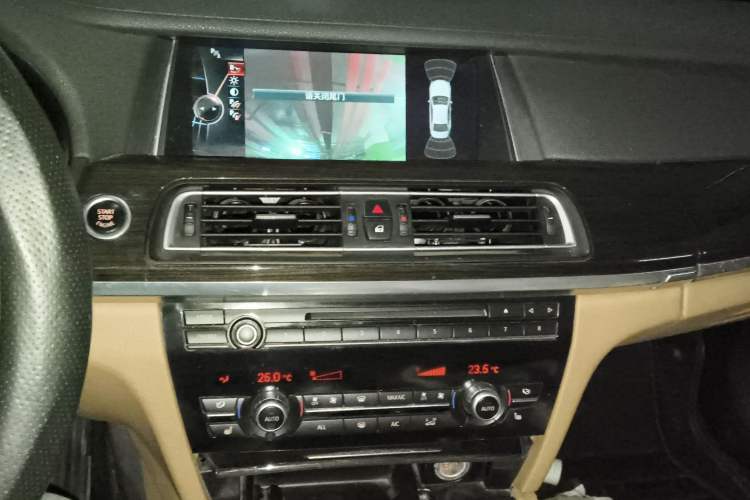 Used BMW 7 Series 2013 730Li Leading Model Audio And AC Panel