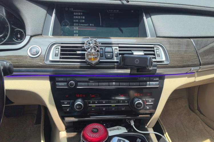 Used BMW 7 Series 2013 730Li Leading Model Audio And AC Panel