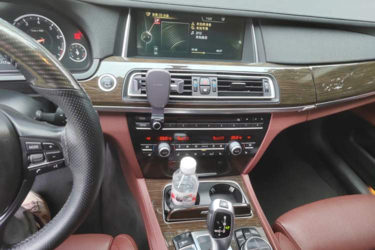 Used BMW 7 Series 2013 730Li Luxury Model Audio And AC Panel