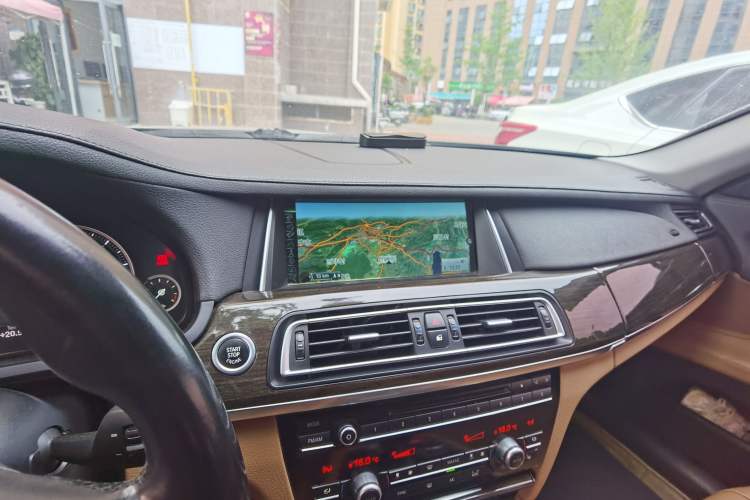 Used BMW 7 Series 2013 730Li Leading Model Audio And AC Panel