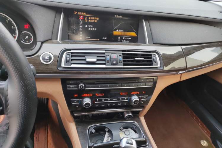 Used BMW 7 Series 2013 730Li Luxury Model Audio And AC Panel