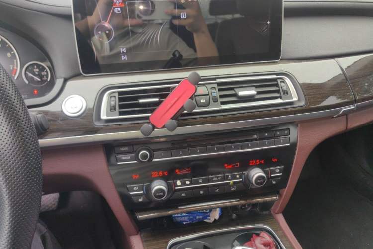 Used BMW 7 Series 2013 730Li Luxury Model Audio And AC Panel