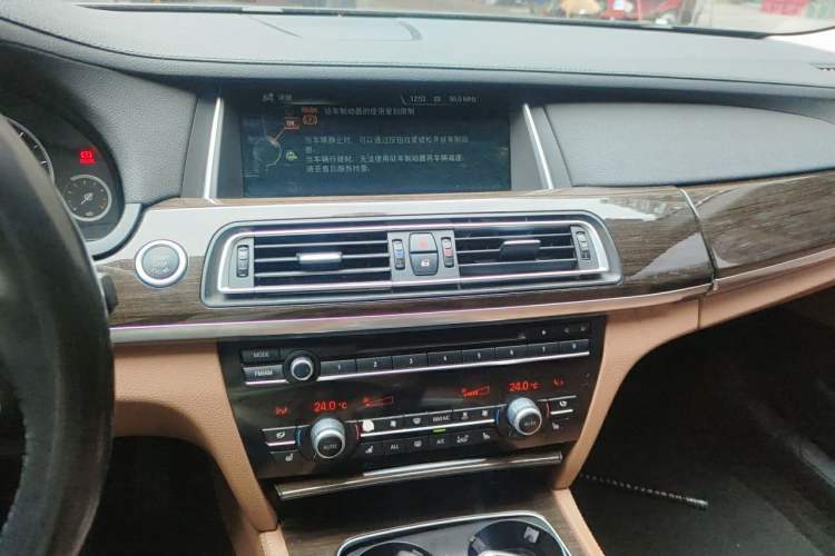 Used BMW 7 Series 2013 730Li Luxury Model Audio And AC Panel