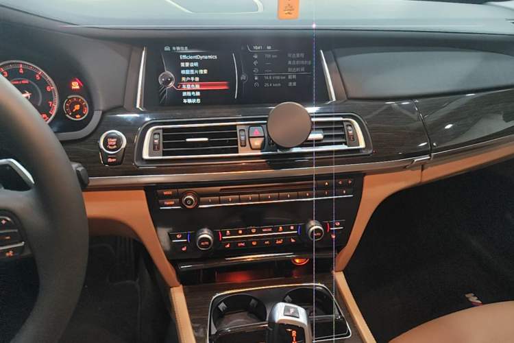 Used BMW 7 Series 2013 740Li Leading Model Audio And AC Panel