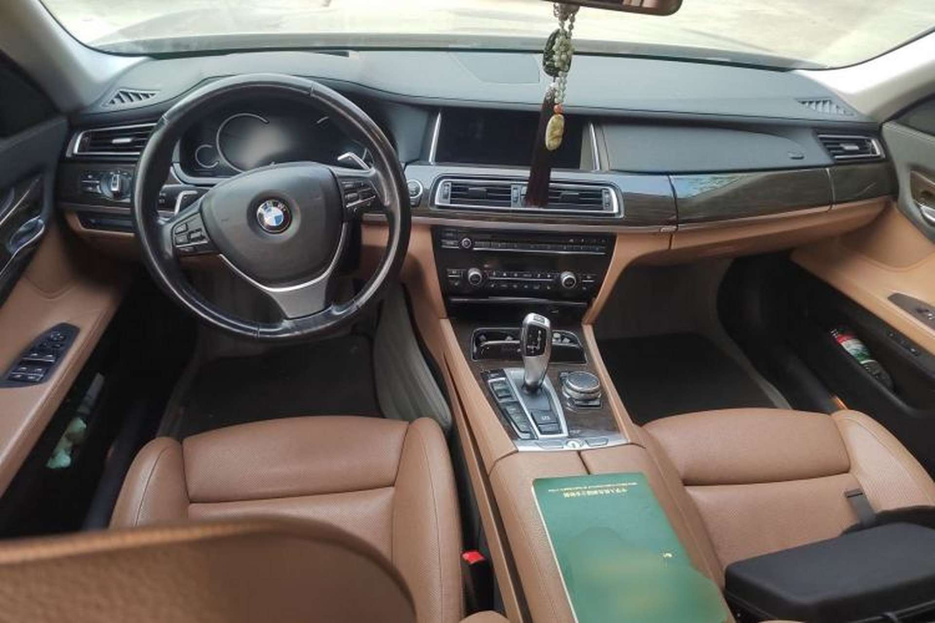 Used BMW 7 Series 2013 740Li xDrive Center Console