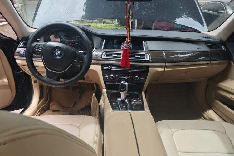 Used BMW 7 Series 2013 730Li Leading Model Center Console