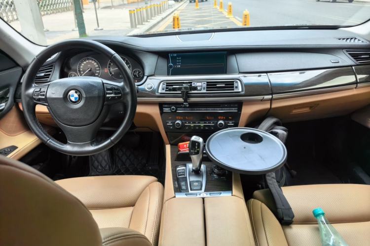 Used BMW 7 Series 2013 730Li Luxury Model Center Console