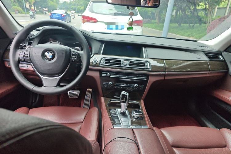 Used BMW 7 Series 2013 740Li xDrive Center Console