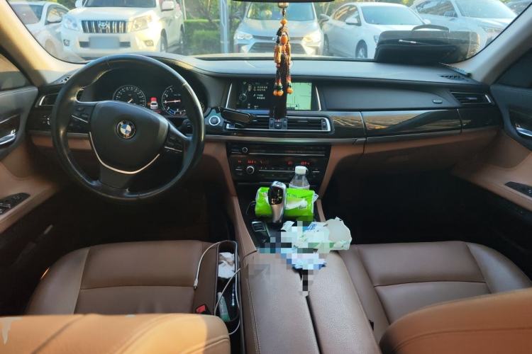 Used BMW 7 Series 2013 730Li Leading Model Center Console