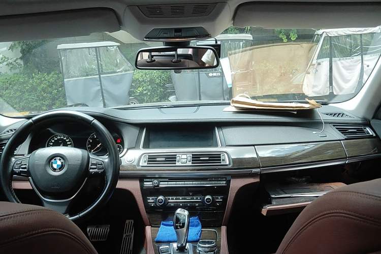 Used BMW 7 Series 2013 730Li Leading Model Center Console