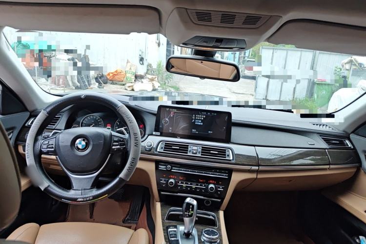 Used BMW 7 Series 2013 740Li xDrive Center Console