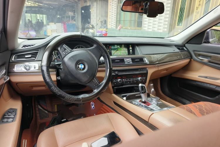 Used BMW 7 Series 2013 730Li Leading Model Center Console
