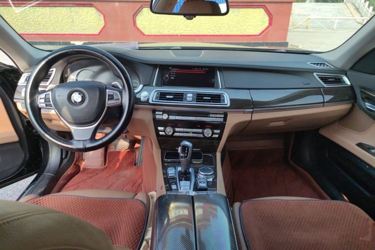 Used BMW 7 Series 2013 740Li Leading Model Center Console