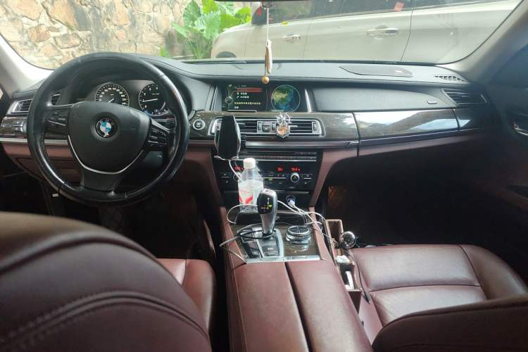Used BMW 7 Series 2013 730Li Leading Model Center Console