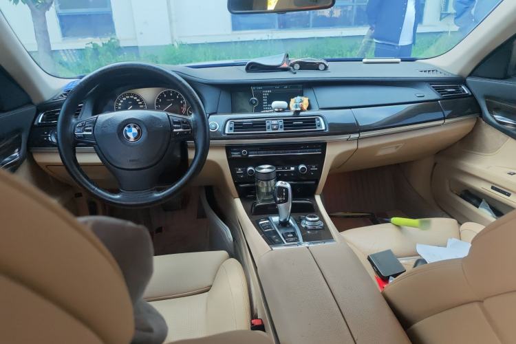 Used BMW 7 Series 2013 730Li Luxury Model Center Console