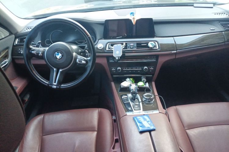 Used BMW 7 Series 2013 730Li Leading Model Center Console