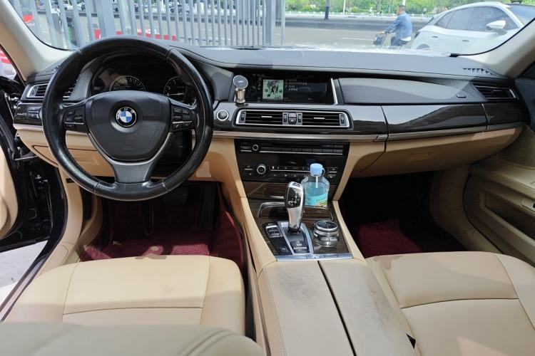 Used BMW 7 Series 2013 730Li Leading Model Center Console