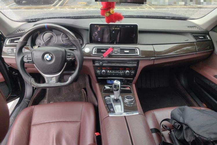 Used BMW 7 Series 2013 730Li Luxury Model Center Console