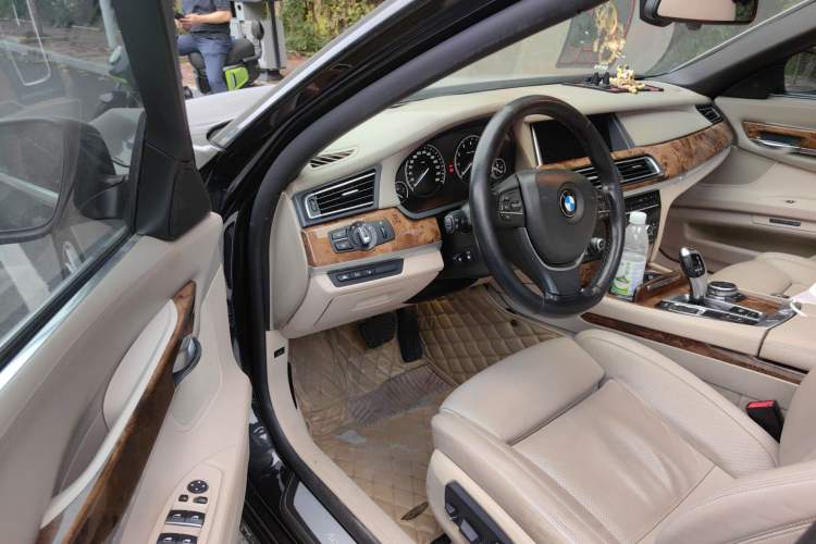 Used BMW 7 Series 2013 740Li Hybrid Edition Driver Seat