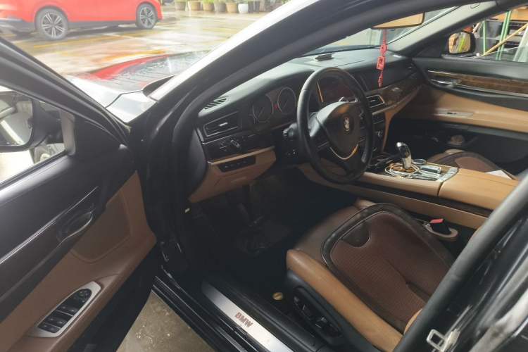 Used BMW 7 Series 2013 750Li xDrive Driver Seat