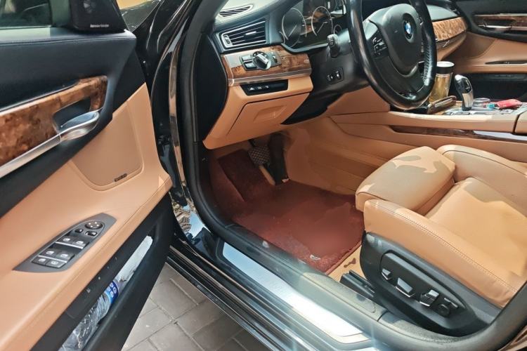 Used BMW 7 Series 2013 740Li Hybrid Edition Driver Seat