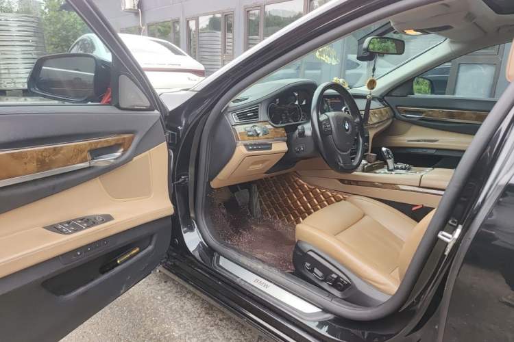 Used BMW 7 Series 2013 740Li Luxury Model Driver Seat