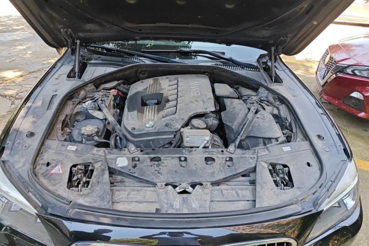 Used BMW 7 Series 2013 730Li Leading Model Engine Bay