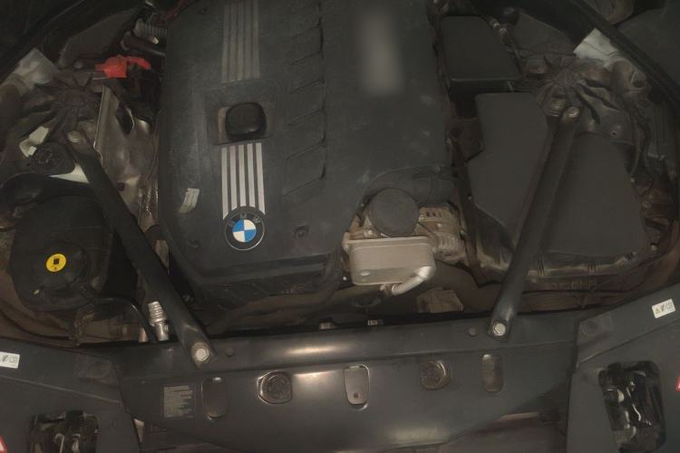Used BMW 7 Series 2013 730Li Leading Model Engine Bay