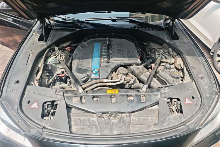Used BMW 7 Series 2013 740Li Hybrid Edition Engine Bay
