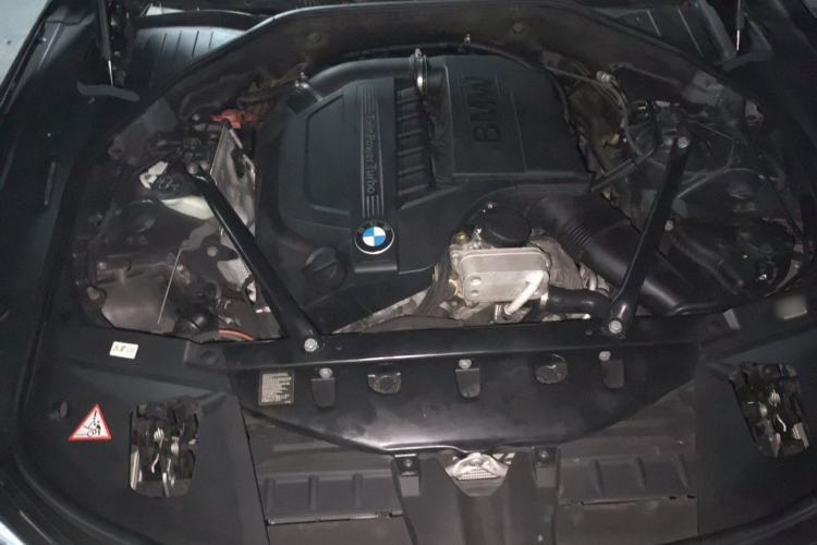 Used BMW 7 Series 2013 740Li Leading Model Engine Bay