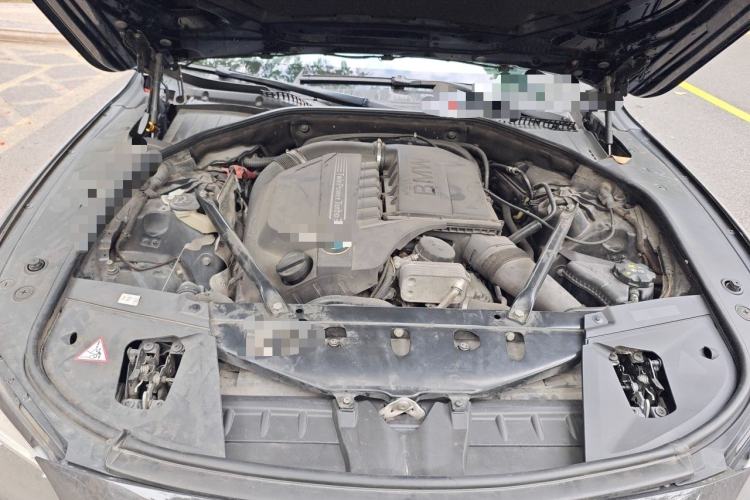 Used BMW 7 Series 2013 740Li Leading Model Engine Bay