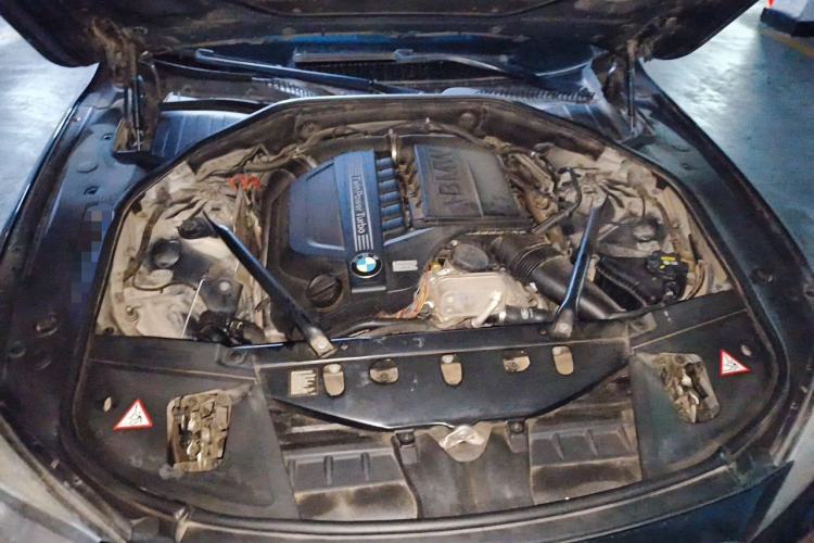 Used BMW 7 Series 2013 740Li Leading Model Engine Bay