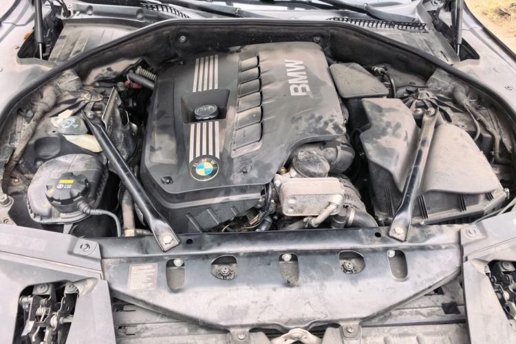 Used BMW 7 Series 2013 730Li Luxury Model Engine Bay