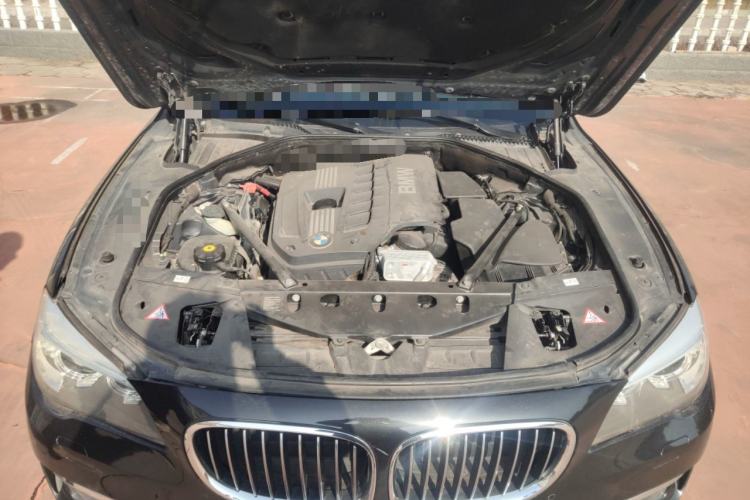 Used BMW 7 Series 2013 730Li Leading Model Engine Bay